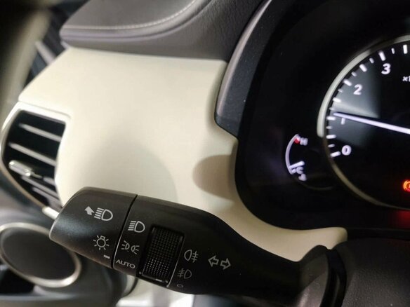 2019 Lexus NX 200 I Рестайлинг, серый, 3520000 рублей - вид 17