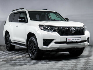2021 Toyota Land Cruiser Prado 150 Series Рестайлинг 3, белый, 7150000 рублей, вид 3