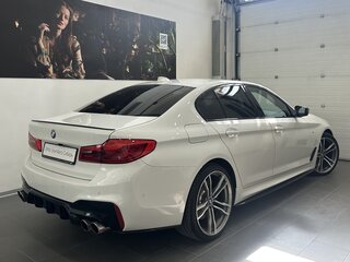 2019 BMW 5 серии 530d xDrive VII (G30/G31/G38), белый, 4140000 рублей, вид 2