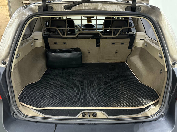 2011 Volvo XC70 II, бежевый, 1440000 рублей - вид 9