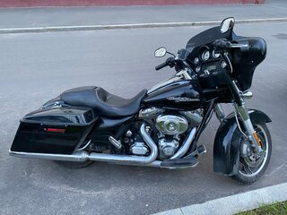 2011 Harley-Davidson Street Glide, чёрный, 750000 рублей, вид 4