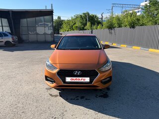 2018 Hyundai Solaris II, оранжевый, 1200000 рублей, вид 2