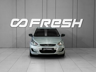 2013 Hyundai Solaris I, серебристый, 798000 рублей, вид 3