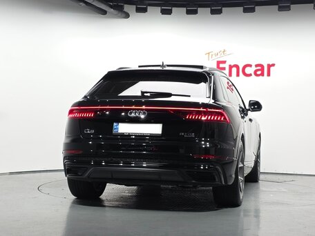 2023 Audi Q8 50 TDI I (4M), чёрный, 11300000 рублей, вид 4