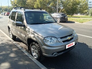 2017 Chevrolet Niva I Рестайлинг, серый, 614000 рублей, вид 1