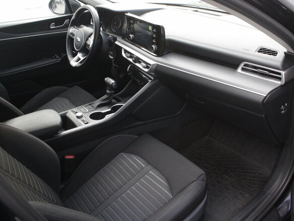 2021 Kia K5 III, синий, 2645000 рублей - вид 9