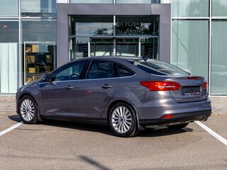 2017 Ford Focus III Рестайлинг, коричневый, 1135000 рублей, вид 4