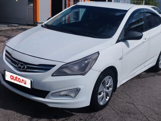 2015 Hyundai Solaris I Рестайлинг, белый, 515000 рублей, вид 3