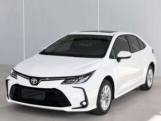 2022 Toyota Corolla XII (E210), белый, 1650000 рублей, вид 3