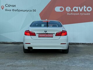 2013 BMW 5 серии 520i VI (F10/F11/F07), белый, 1730000 рублей, вид 5