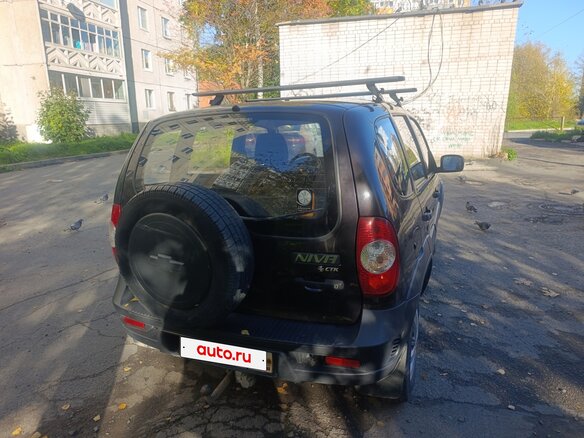 2015 Chevrolet Niva I Рестайлинг, коричневый, 600000 рублей - вид 2