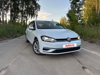 2017 Volkswagen Golf VII Рестайлинг, белый, 1450000 рублей, вид 1