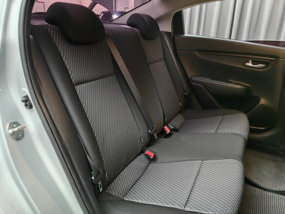 2017 Kia Rio IV, серебристый, 1099000 рублей - вид 8