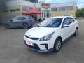2019 Kia Rio IV, белый, 950000 рублей