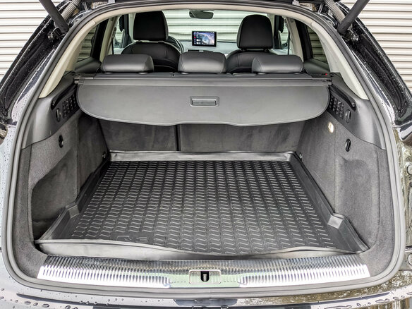 2017 Audi Q3 I (8U) Рестайлинг, чёрный, 2399000 рублей - вид 9