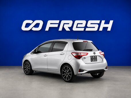 2018 Toyota Vitz III (XP130) Рестайлинг 2, серый, 999654 рублей, вид 2