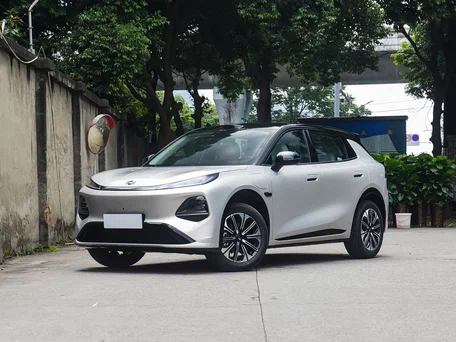 2026 Changan Qiyuan Q05 51.9 kWh II, серебристый, 2240000 рублей, вид 1