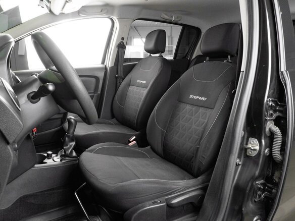 2014 Renault Sandero Stepway II, чёрный, 799000 рублей - вид 10