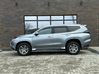 2017 Mitsubishi Pajero Sport III, серый, 2650000 рублей, вид 2