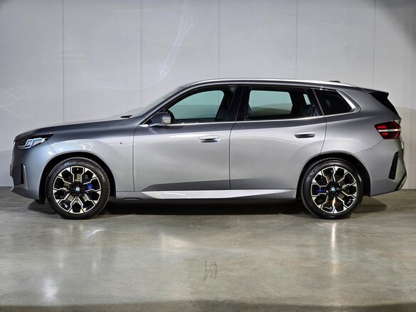 2025 BMW X3 Long 30L xDrive IV (G45/G48), серый, 6497000 рублей - вид 16