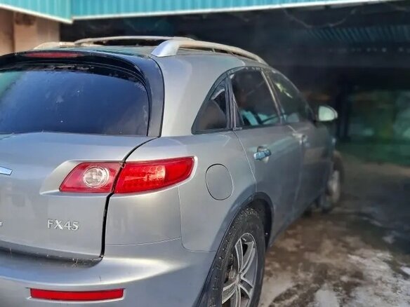 2004 Infiniti FX45 I (S50), белый, 450000 рублей - вид 1