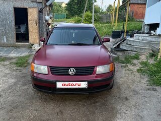1997 Volkswagen Passat B5, красный, 300000 рублей, вид 2
