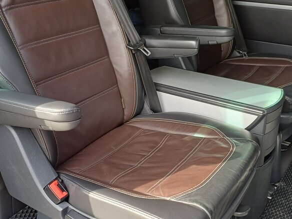 2016 Volkswagen Multivan T6, чёрный, 3100000 рублей - вид 21