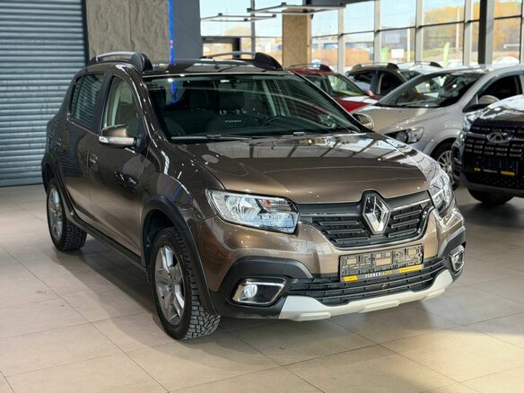 2018 Renault Sandero Stepway II Рестайлинг, коричневый, 1200000 рублей - вид 3