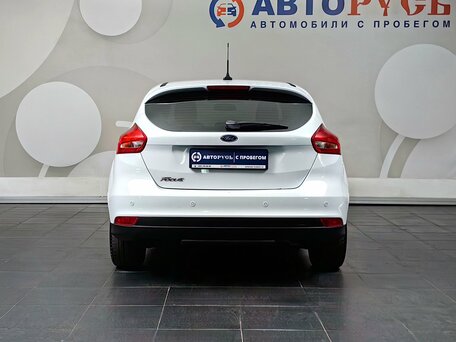 2018 Ford Focus III Рестайлинг, белый, 1099000 рублей, вид 4