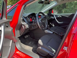 2013 Opel Astra J Рестайлинг, красный, 830000 рублей, вид 5