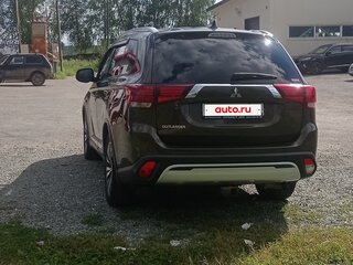 2020 Mitsubishi Outlander III Рестайлинг 3, коричневый, 2650000 рублей, вид 4