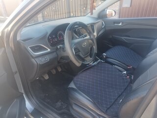 2018 Hyundai Solaris II, серый, 1270000 рублей, вид 4