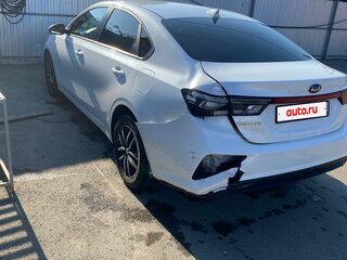 2020 Kia Cerato IV, белый, 1400000 рублей, вид 3