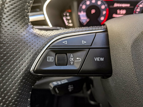 2021 Audi Q3 35 TFSI II (F3), белый - вид 29
