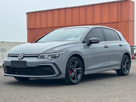 2024 Volkswagen Golf VIII, серый, 2686000 рублей, вид 1