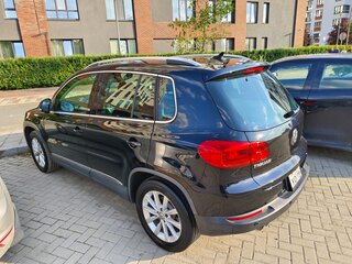 2014 Volkswagen Tiguan I Рестайлинг, чёрный, 1500000 рублей, вид 3
