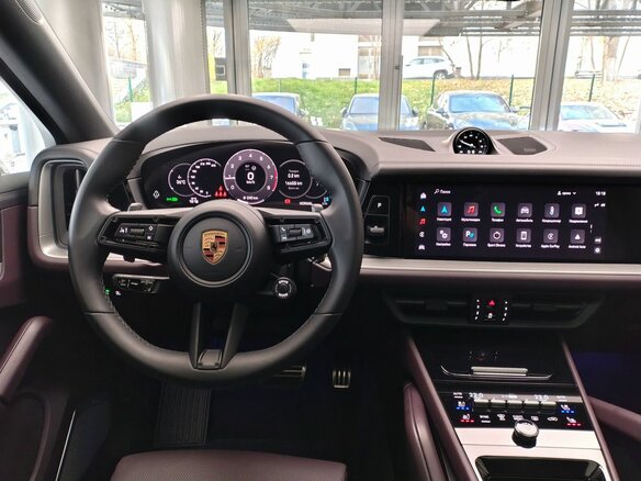 2024 Porsche Cayenne Coupé III Рестайлинг, серый, 14990000 рублей - вид 13