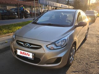2014 Hyundai Solaris I, бежевый, 950000 рублей, вид 2