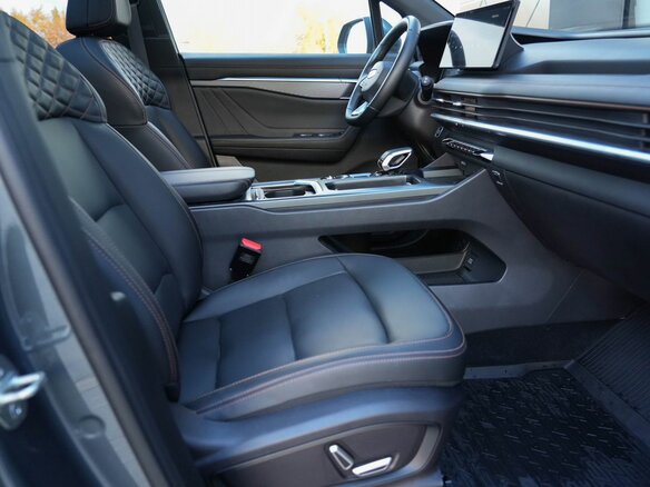 2023 Geely Okavango I Рестайлинг, серый, 2600000 рублей - вид 21