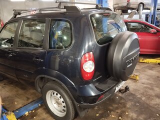 2013 Chevrolet Niva I Рестайлинг, синий, 599000 рублей, вид 3