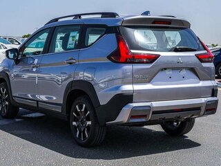 2025 Mitsubishi Xpander Cross I Рестайлинг 2, серебристый, 2850000 рублей, вид 4