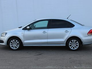2015 Volkswagen Polo V, серебристый, 795000 рублей, вид 4