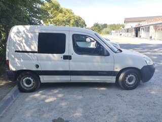 2007 Citroen Berlingo I Рестайлинг, белый, 450000 рублей, вид 2