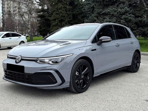 2023 Volkswagen Golf VIII, серый, 2130000 рублей - вид 3