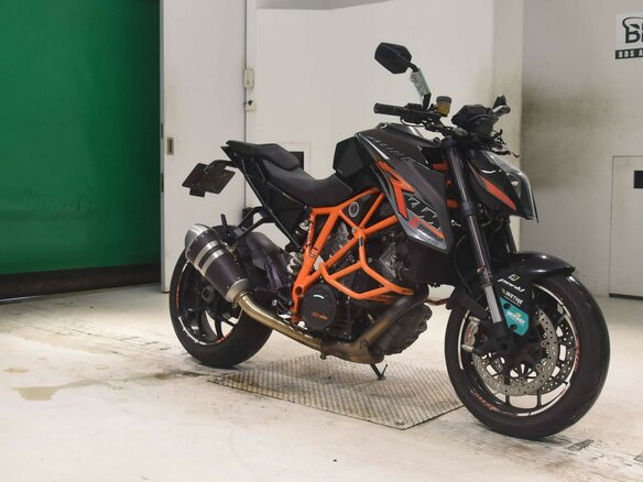 2015 KTM 1290 Super Duke R, чёрный, 899000 рублей - вид 2