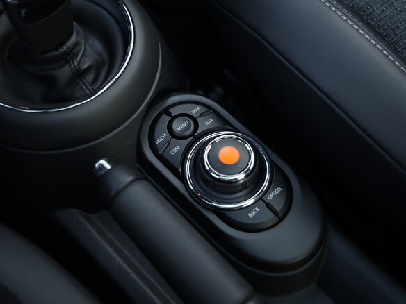 2020 Mini Hatch Cooper III (F55/F56) Рестайлинг, синий, 2333500 рублей - вид 25