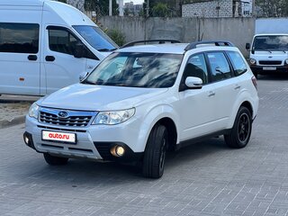 2012 Subaru Forester III Рестайлинг, белый, 1540000 рублей, вид 1
