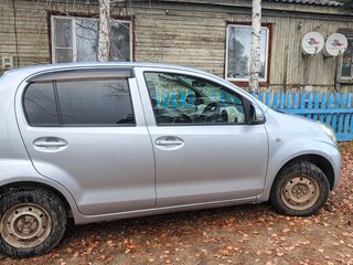 2010 Toyota Passo II (C30), серый, 450000 рублей, вид 3
