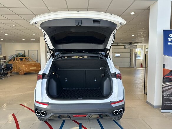 2026 Geely Coolray I Рестайлинг 2, белый - вид 5