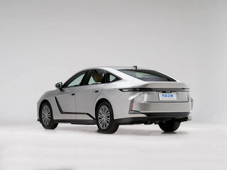 2026 Lexus ES 300h VIII, серебристый, 6400205 рублей, вид 4